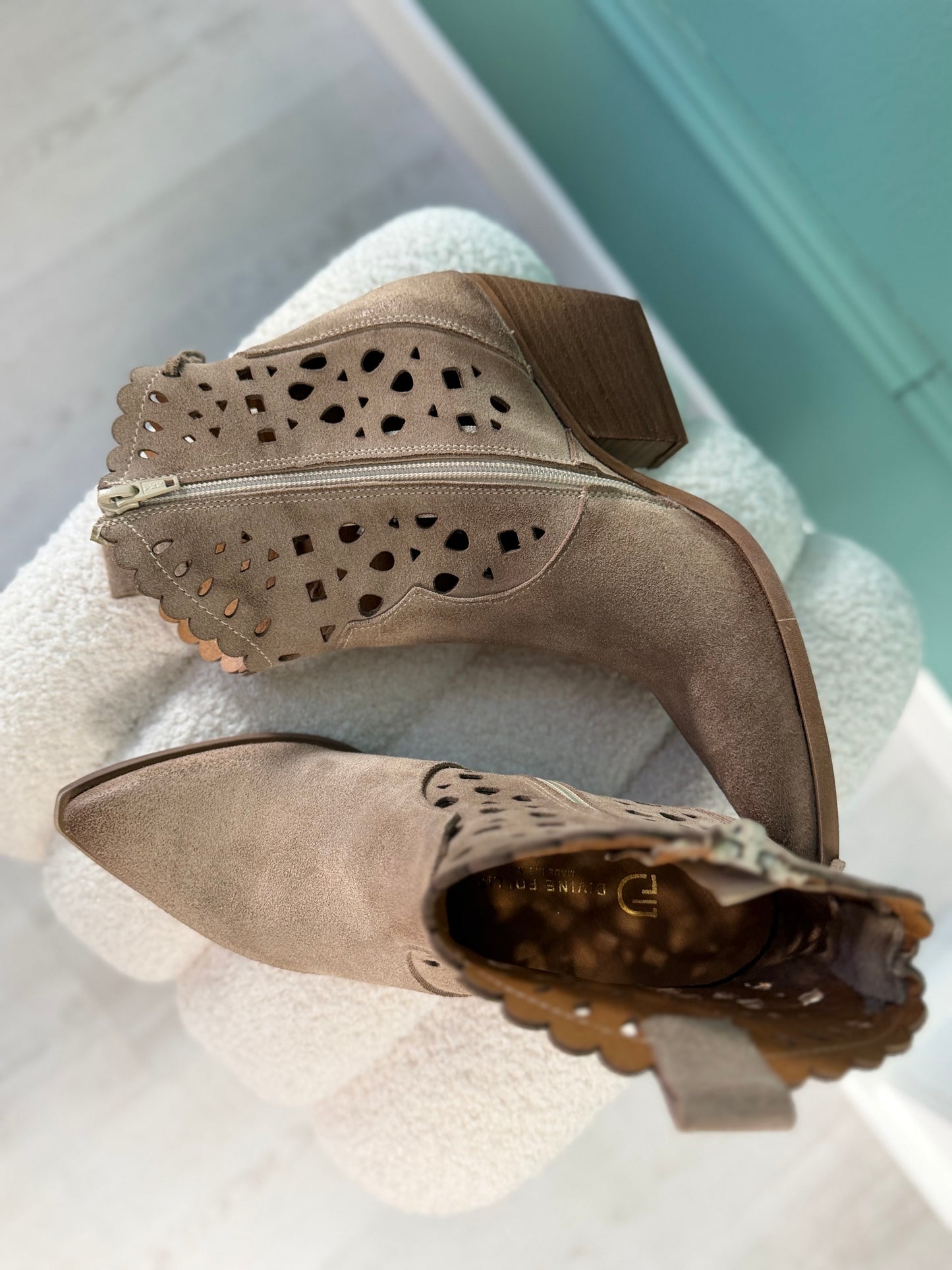 Divine follie - texano in pelle traforato