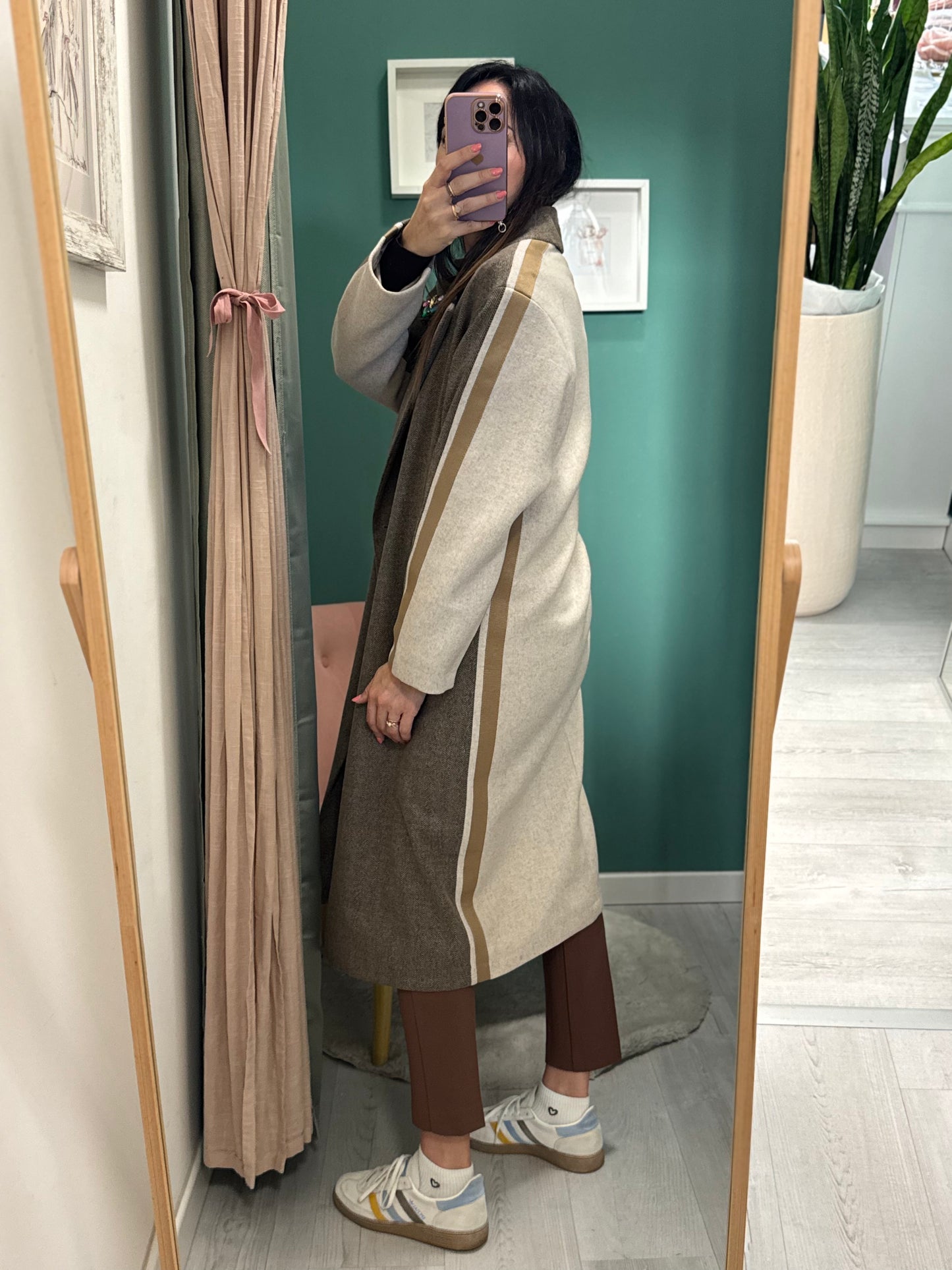 KONTATTO - Cappotto lungo con applicazioni gioiello