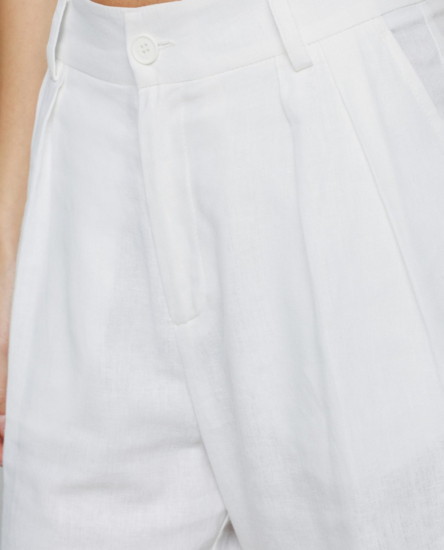 HINNOMINATE - Shorts in lino con pences