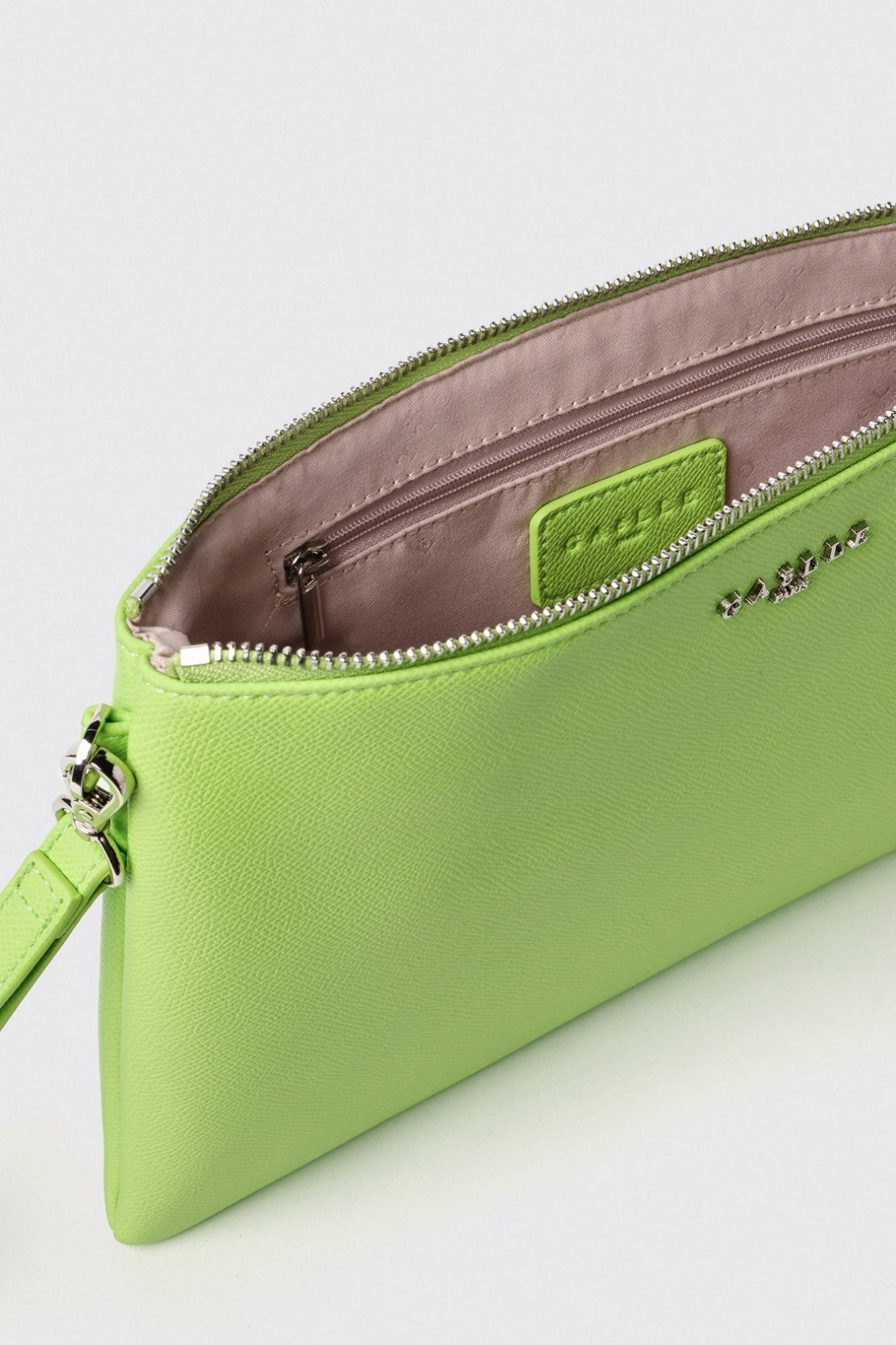 GAELLE - Reg pochette ecopelle con logo in metallo