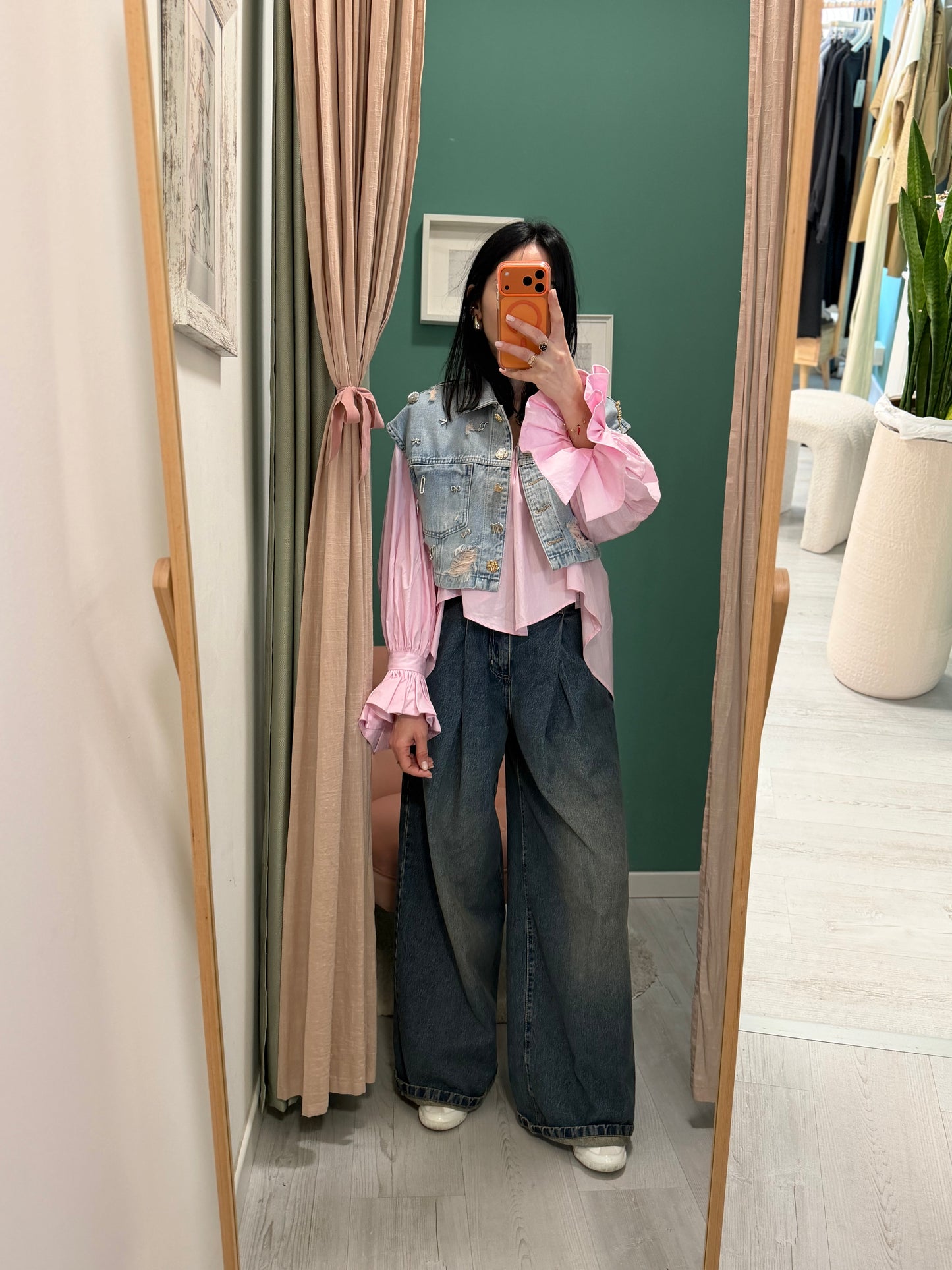 Kontatto - gilet crop con dettagli gioiello