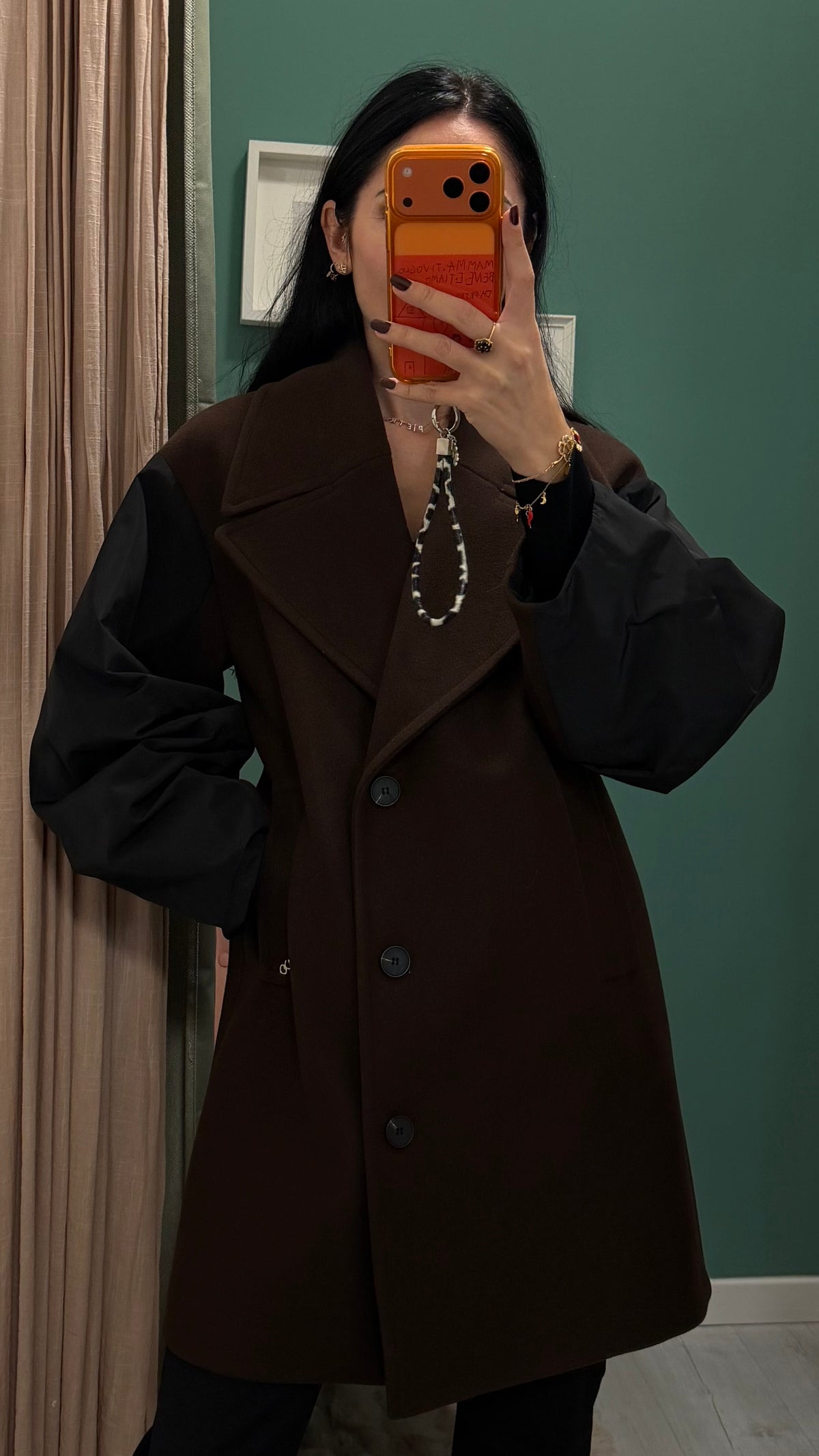 Please - cappotto bimateriale con maniche a contrasto