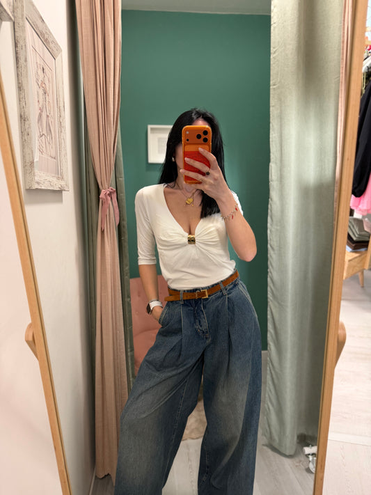 Susy mix - t shirt scollo e dettaglio a gioiello