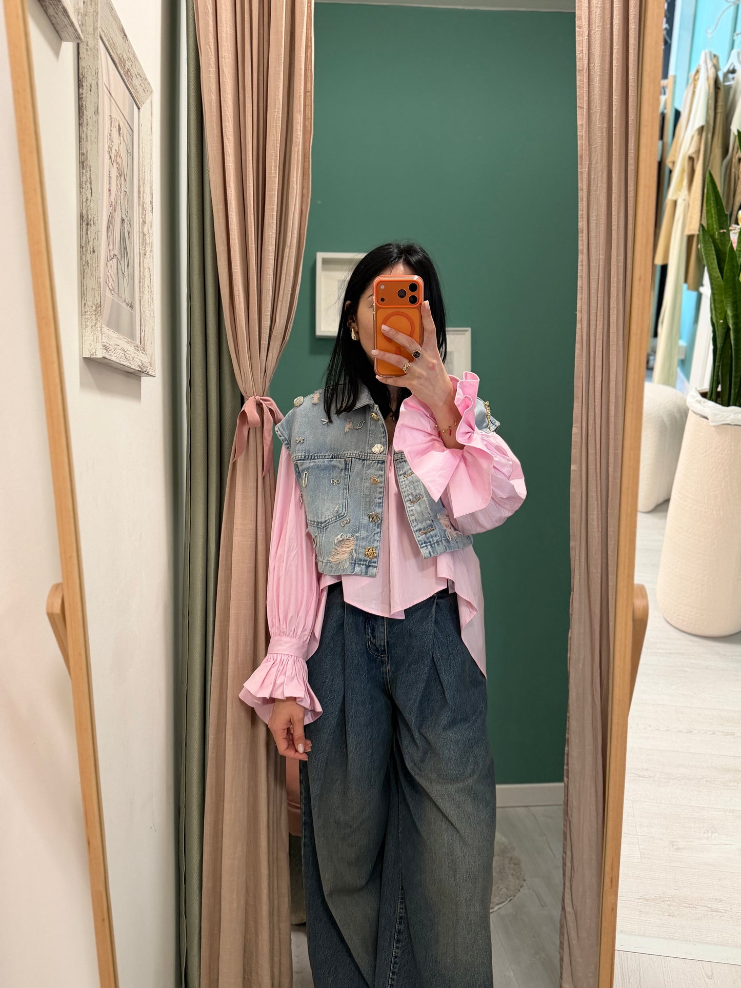 Kontatto - gilet crop con dettagli gioiello