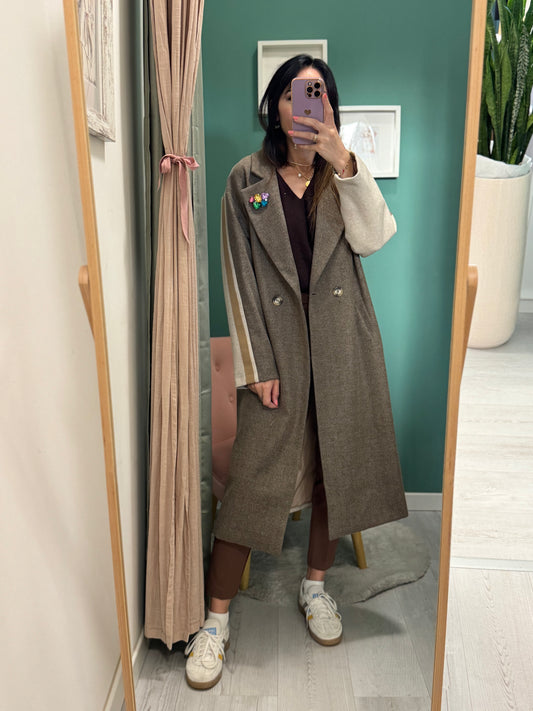 KONTATTO - Cappotto lungo con applicazioni gioiello