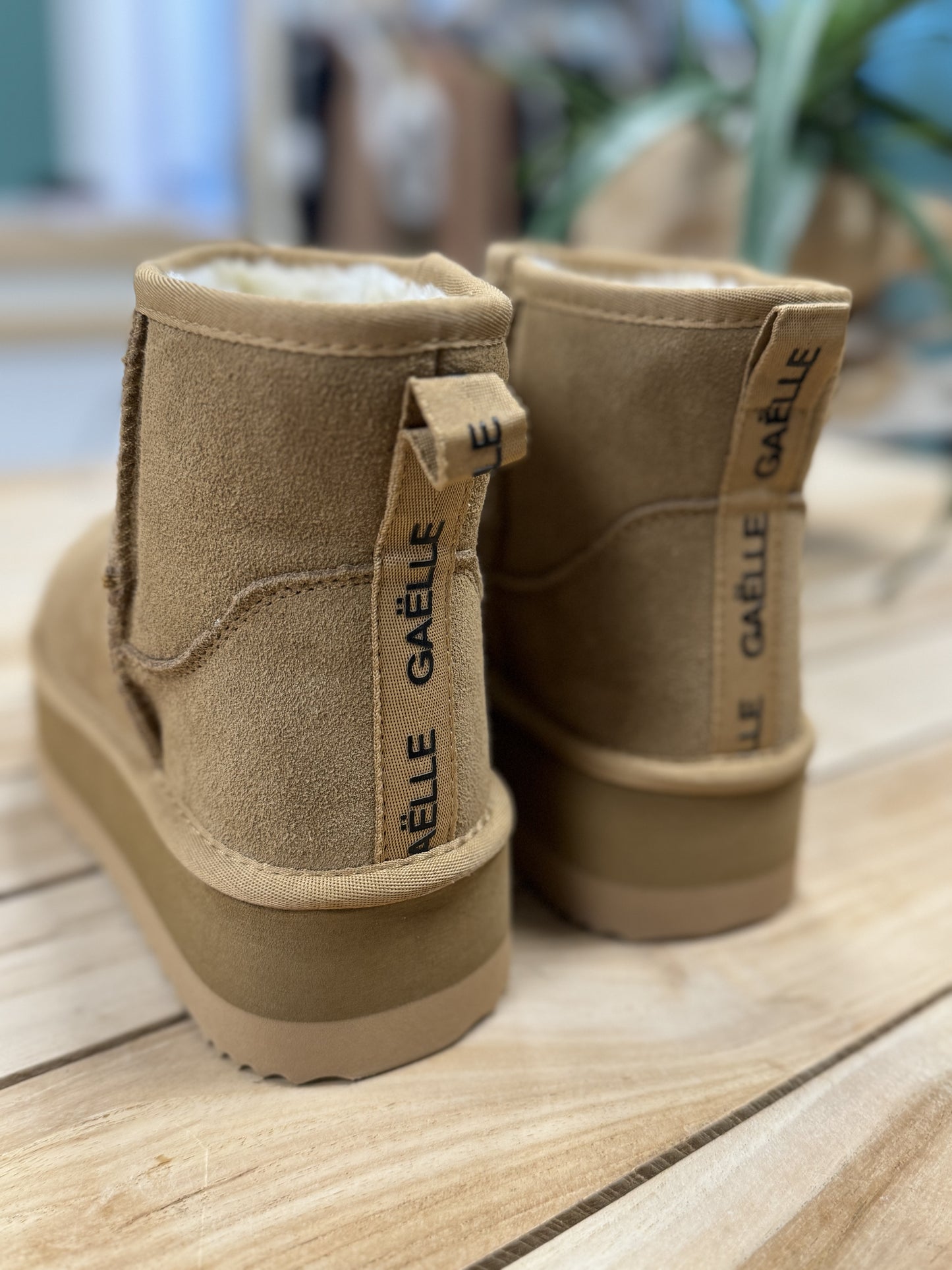 Gaelle Paris - Eskimo Boots Cammello In Pelle In Microfibra Con Pelliccia