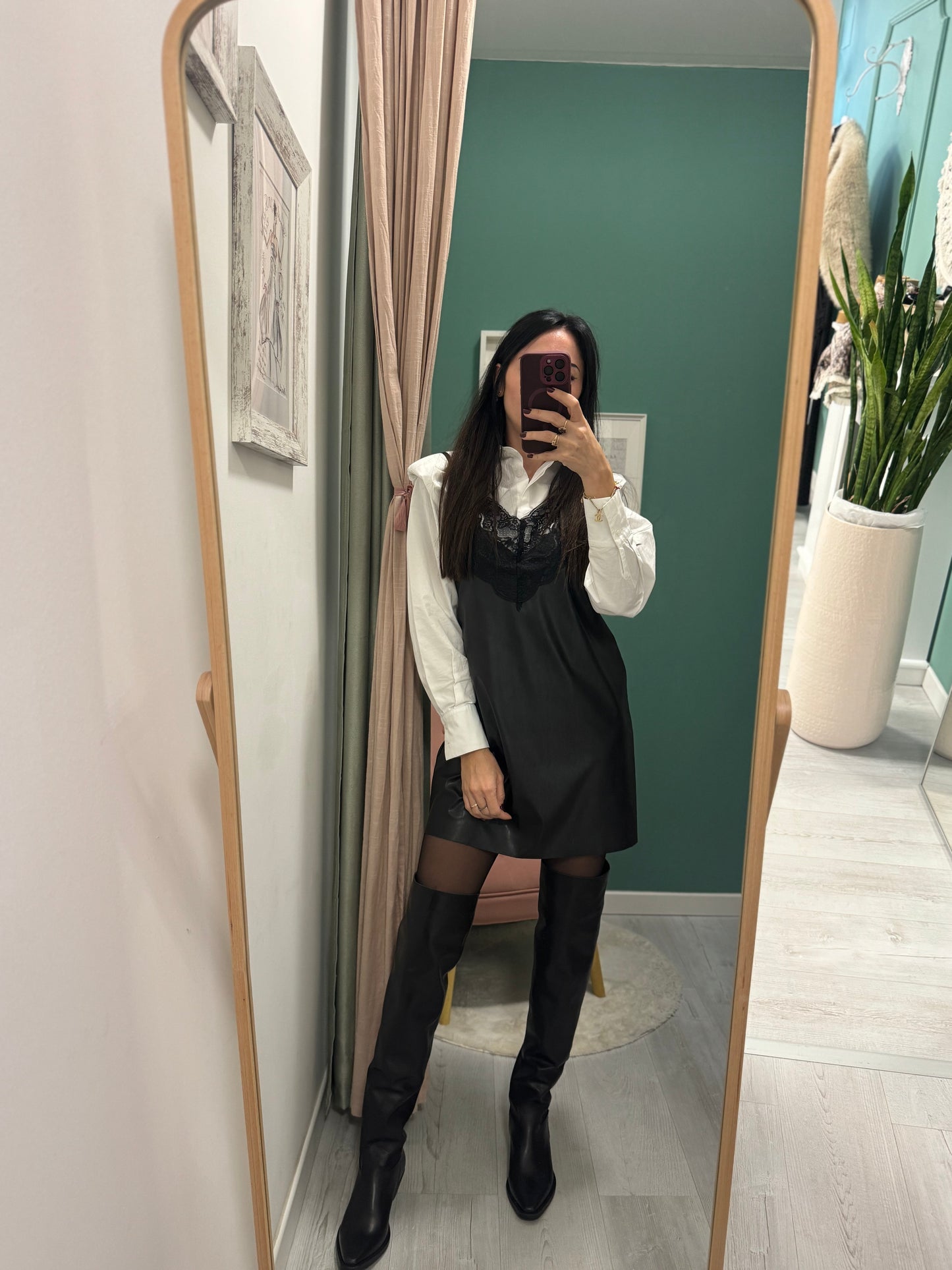 DIXIE - Mini abito in ecopelle con t-shirt