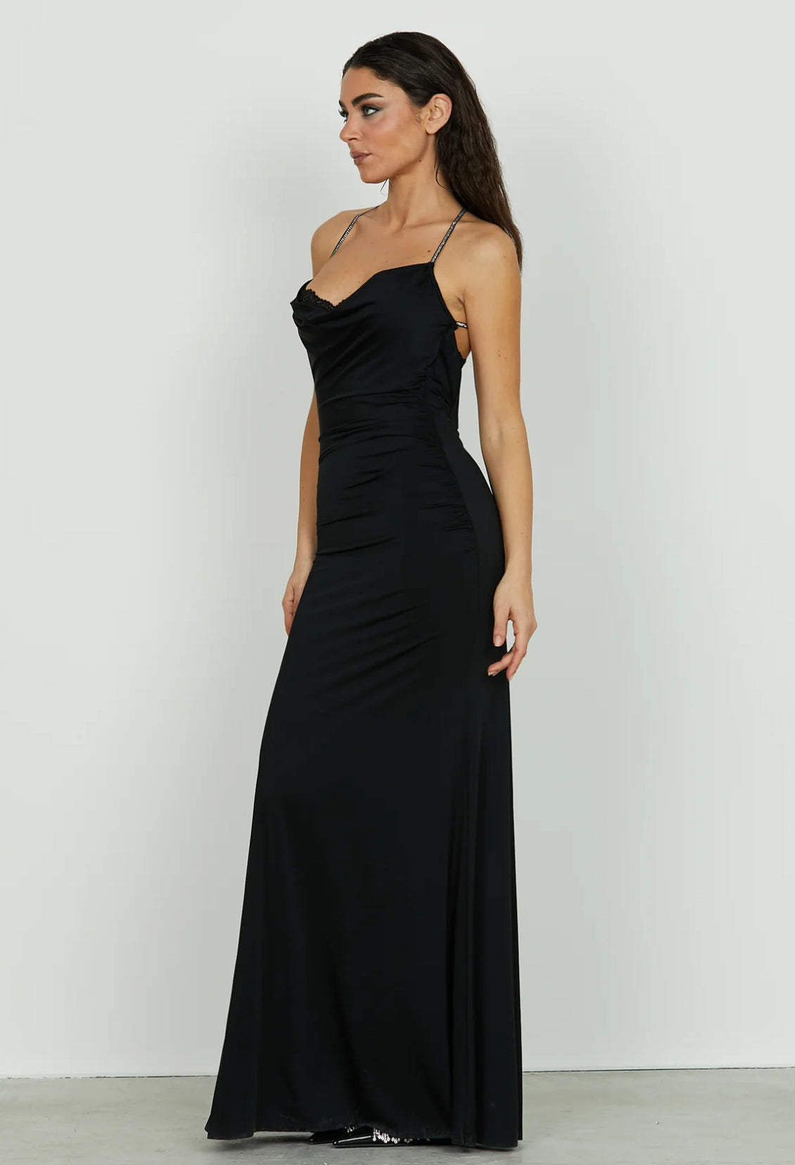 RELISH - Abito lungo con scollo morbido